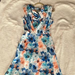 Women’s new dress, floral, size M